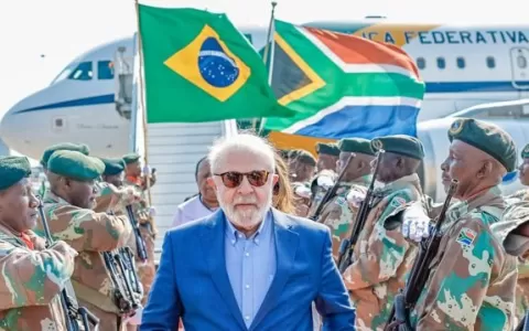 Gasto com viagens de Lula ao exterior sobe 76%