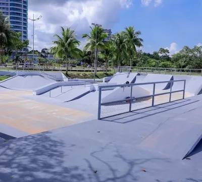Skate Park, academia ao ar livre e quadras de streetball ampliam prática esportiva na Ponta Negra