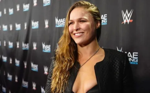 Ronda Rousey detona falsos fãs do telecatch e diz 