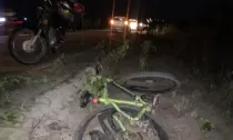 Acidente entre moto e bicicleta deixa dois feridos