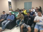 Corinthians vence Palmeiras na casa do rival e dis