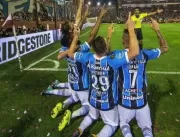 Com direito a golaço de Luan, Grêmio vence o Lanús