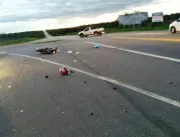 Colisão entre motos deixa dois mortos e dois ferid