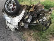 Três pessoas morrem em acidente entre carro, moto 