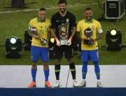 Com Dani Alves, Conmebol divulga a Seleção da Copa