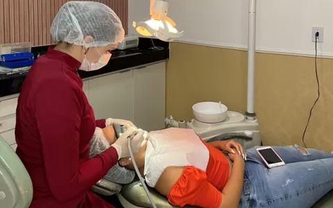 Pesquisadores desenvolvem clareador dental à base 