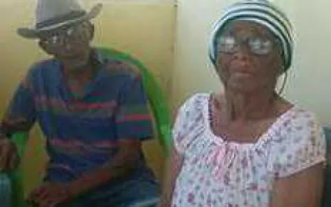 Polícia investiga morte de casal de idosos de 98 e