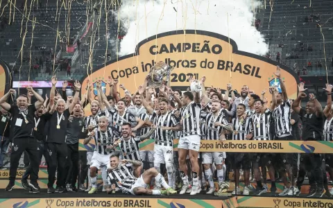Atlético-MG e Flamengo lideram chances de título n