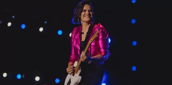 Daniela Firme, vocalista da Rock Beats, concorre c
