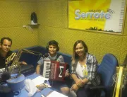 Felipe Marques concede entrevista na Rádio Serrote