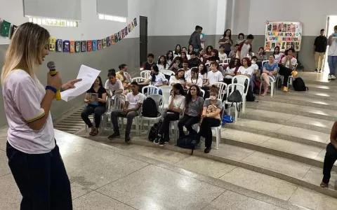 Escola pública de Goiás cria projeto de escrita pa