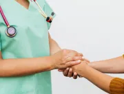 Brasil possui mais de 700 mil enfermeiros em atuaç