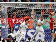 Copa: Uruguai marca aos 45 do 2º tempo e vence o E