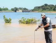 Lama da barragem de Brumadinho contamina Rio São F