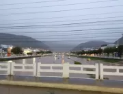 Em Jacobina forte chuva transborda Rio do Ouro, de