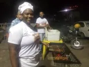 Médica Cubana vende churrasquinho em Jacobina após