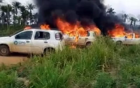 MST invade propriedade, queima 6 carros e fere vig