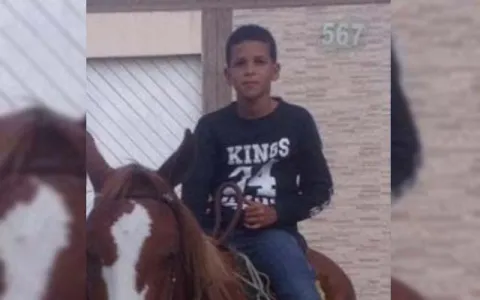 Garoto de 12 anos morre após cair de cavalo em Qui