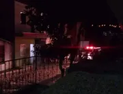 Homem é atingido por tiros no bairro Caixa Dágua, 