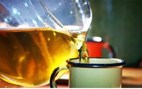Chá de quebra-pedra trata de cólicas renais: apren