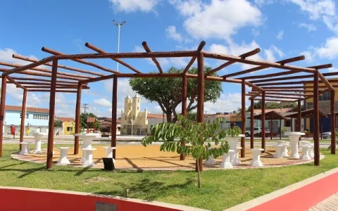 Praça Manoel Novaes em Serrolândia é reinaugurada