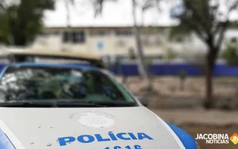PM prende mulher por tráfico de drogas em Jacobina