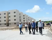 Manoel Junior visita residencial e inspeciona fase