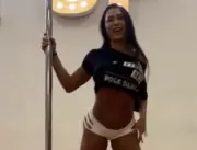 Gracyanne Barbosa mostra habilidade com pole dance