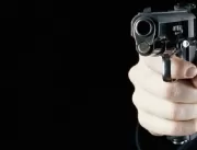 IMAGEM FORTE: Homem reage e mata bandido com tiro 