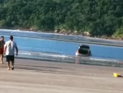 Homem morre após atolar carro na praia e ser arras