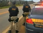Bandidos assaltam motoristas na BR-101 após montar