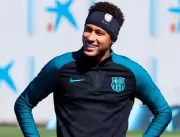 Neymar troca o Barcelona pelo Paris Saint-Germain,