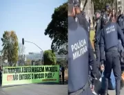 Polícia Militar prende manifestante e usa gás de p