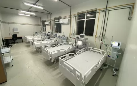 Unidade hospitalar reativa 80 leitos Covid em Camp