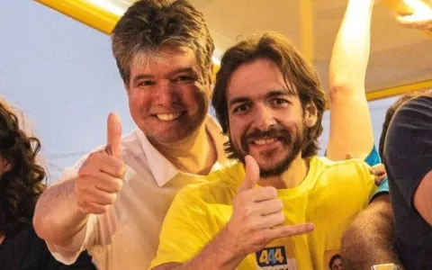 Ruy Carneiro anuncia retorno ao PSDB