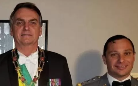PF faz buscas na casa de Bolsonaro e prende ex-aju