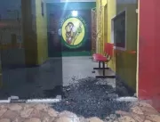 No Ceará, bandidos atacam rádio e Câmara de Veread