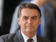 Bolsonaro cria 13º salário para o Bolsa Família 