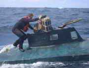 VÍDEO: Submarino carregado com 5,4 toneladas de co