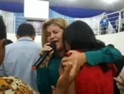 Pastora ‘profetiza’ é flagrada pelo marido em mote