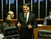 Bolsonaro vai ao Congresso hoje propor novas refor