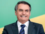 Decreto de Bolsonaro extingue 27,5 mil cargos no g