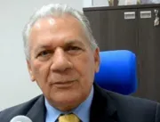 José Aldemir protocola ofício no TCE solicitando d