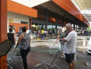 COVID-19: Supermercado de João Pessoa amanhece lot