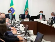 Em reunião com Bolsonaro, governadores apoiam veto