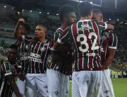 Fluminense passeia contra o Vasco no Maracanã e ga