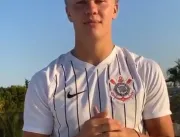 Haaland publica vídeo com a camisa do Corinthians