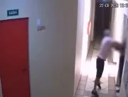 Vídeo: briga no elevador acaba em socos e dentes q