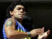 Velório de Maradona tem confusão, choro e aglomera