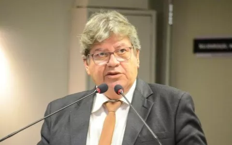 João Azevêdo nomeia mais 589 professores aprovados